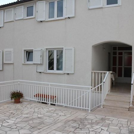 Apartments Tily Trogir Bagian luar foto