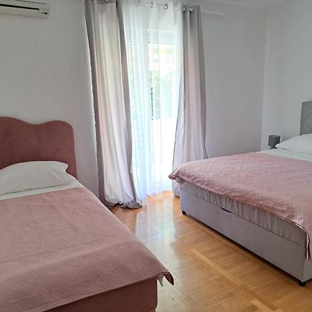 Apartments Tily Trogir Bagian luar foto