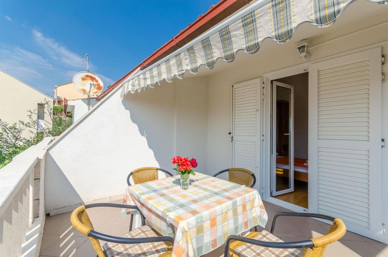 Apartments Tily Trogir Bagian luar foto
