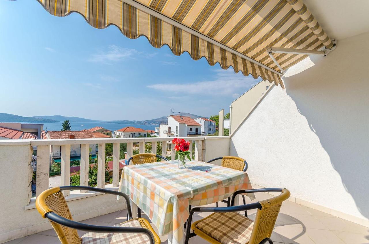 Apartments Tily Trogir Bagian luar foto