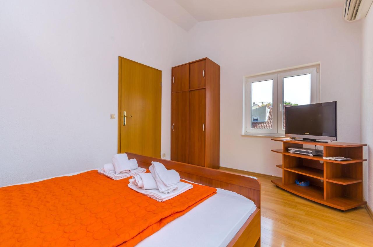 Apartments Tily Trogir Bagian luar foto