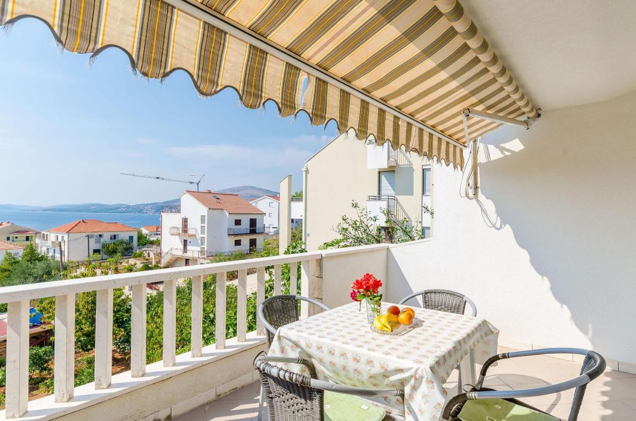 Apartments Tily Trogir Bagian luar foto