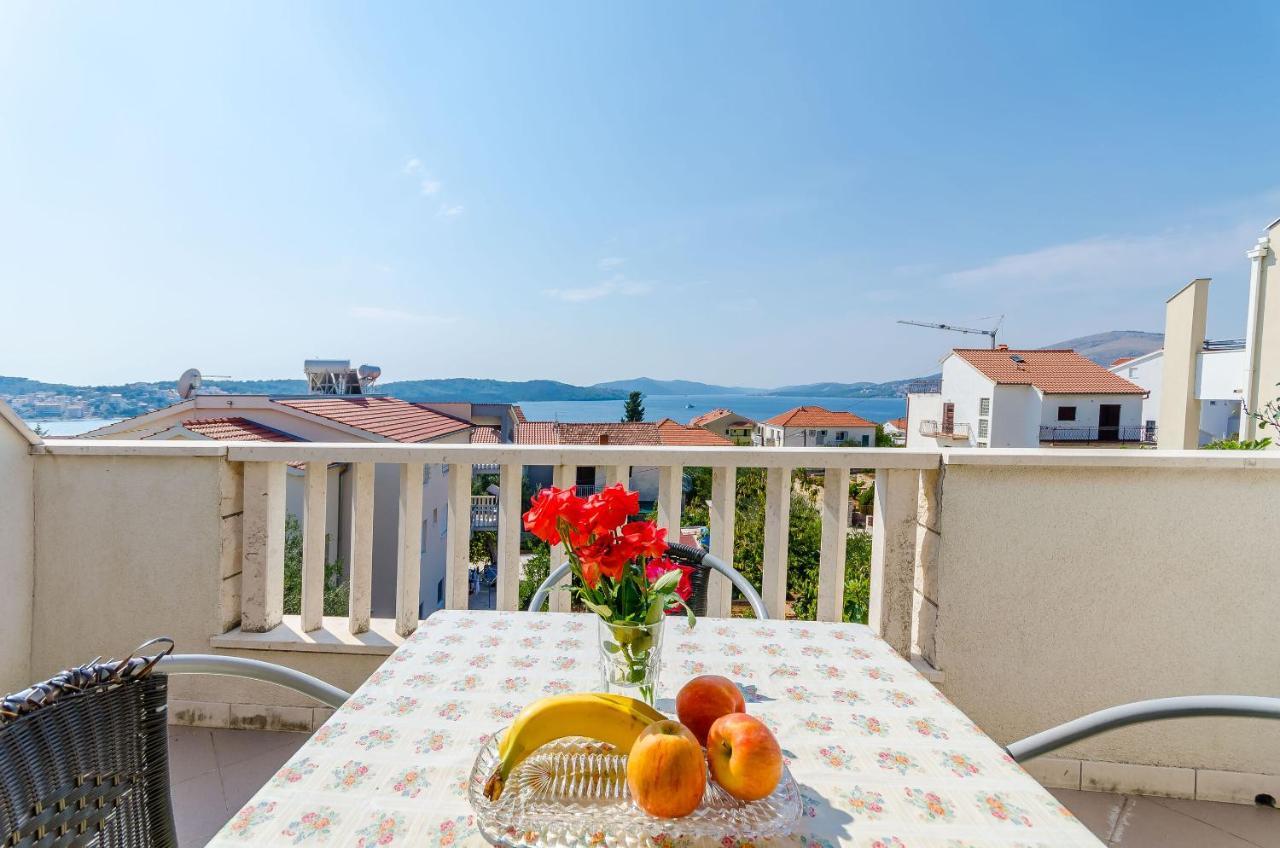 Apartments Tily Trogir Bagian luar foto