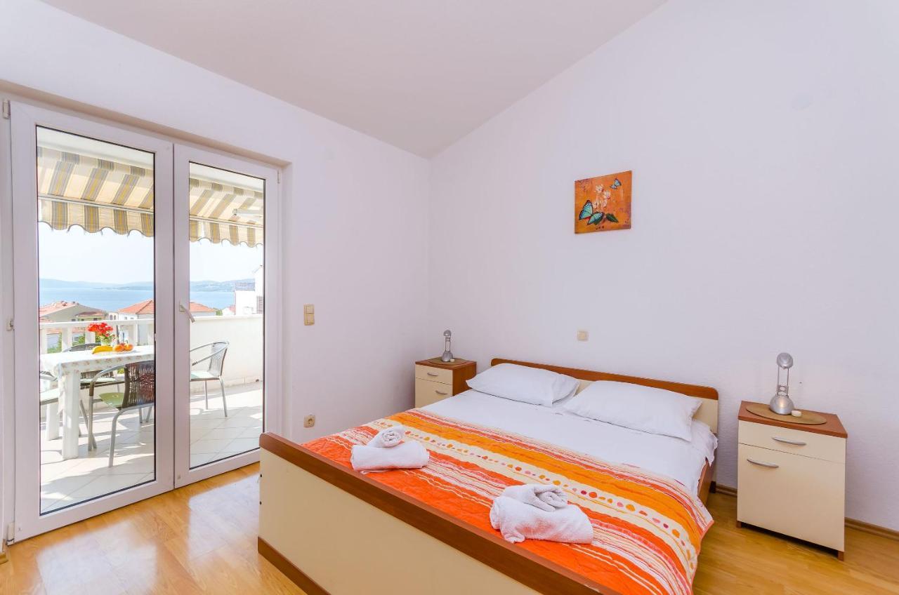 Apartments Tily Trogir Bagian luar foto
