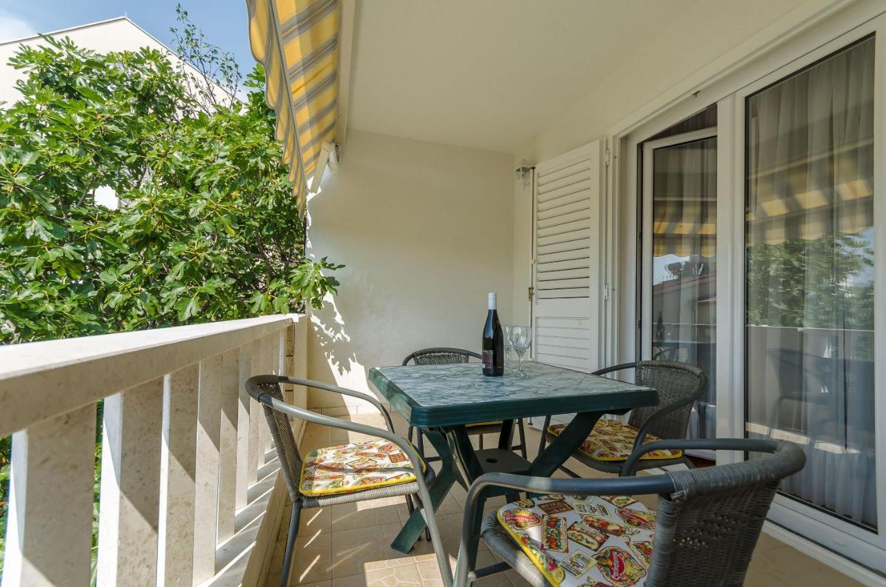 Apartments Tily Trogir Bagian luar foto