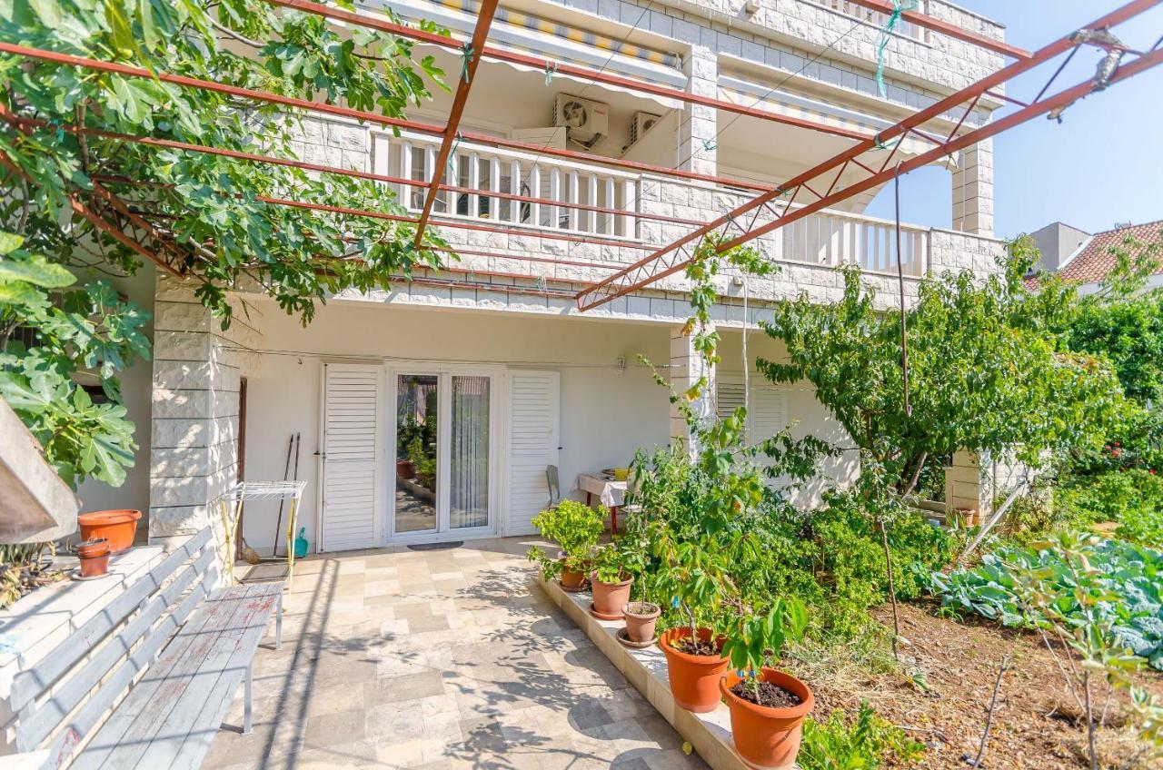 Apartments Tily Trogir Bagian luar foto